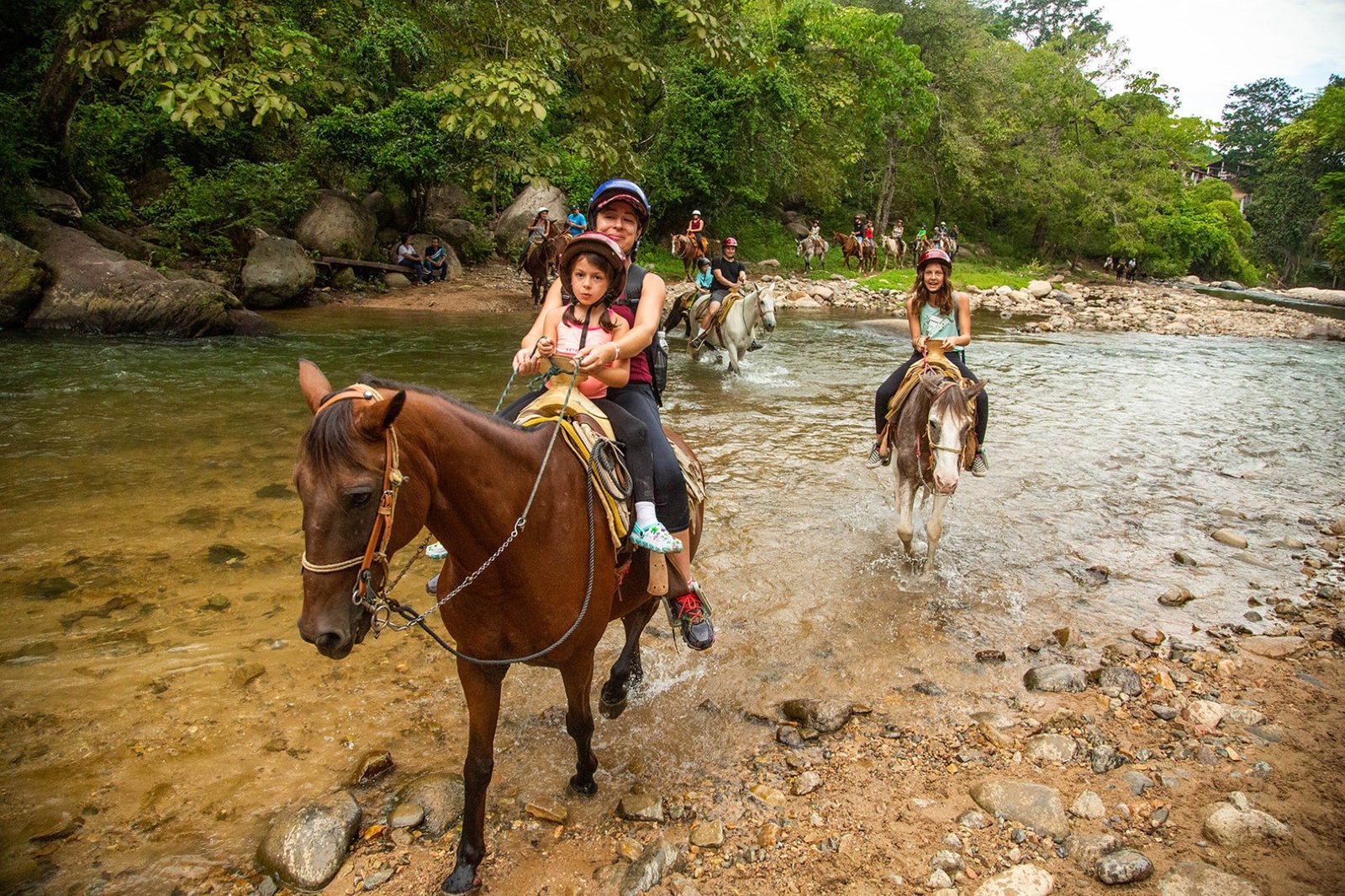 What to pack for Sierra Madre eco tour